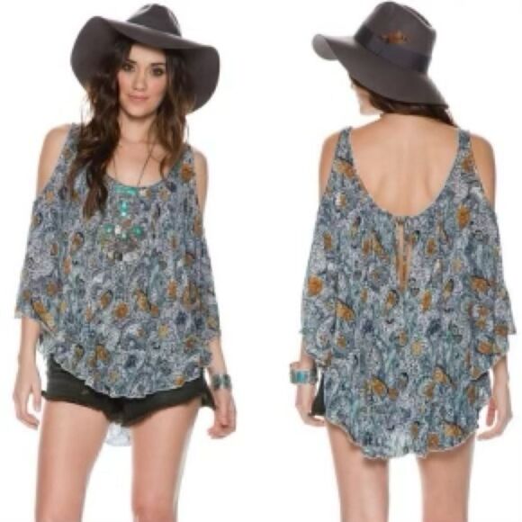 Free People Size XS Blue Paisley Print Hummingbird Chloe Cold Shoulder Top - Picture 12 of 13